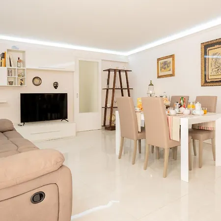 Casa D'amore Con Piscina Privata Daire Alessano